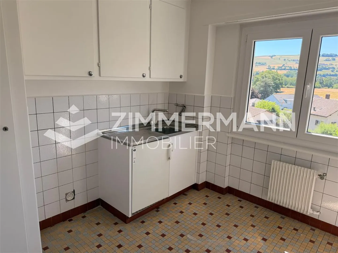 Charming 3.5 Room Apartment - Photo 4 of 12