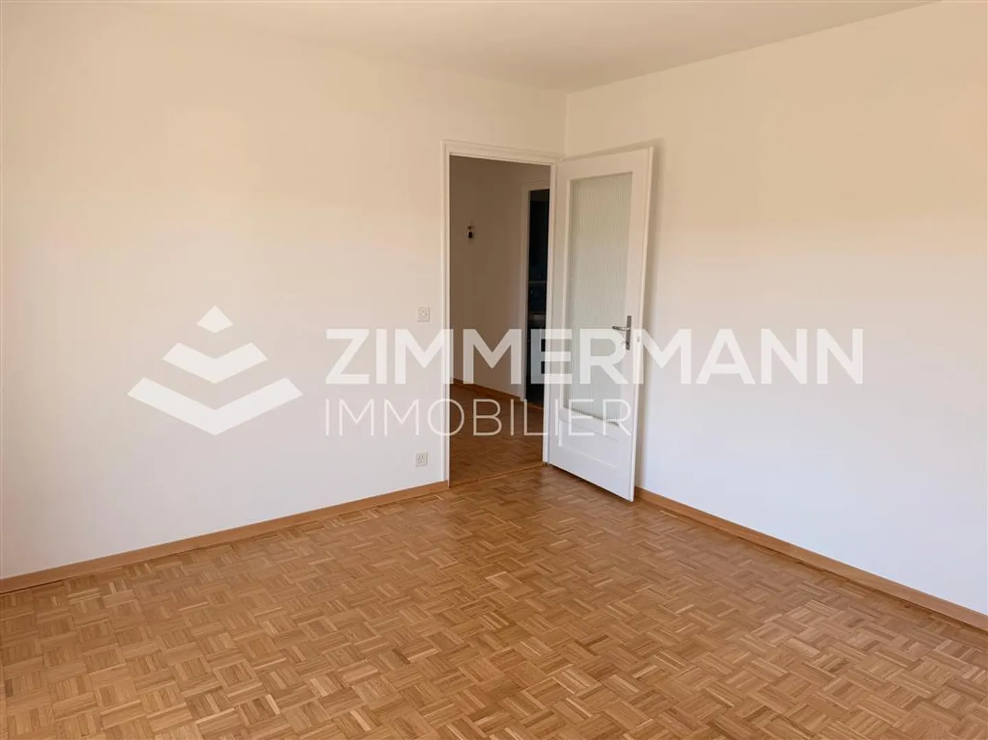 Charming 3.5 Room Apartment - Photo 8 of 12