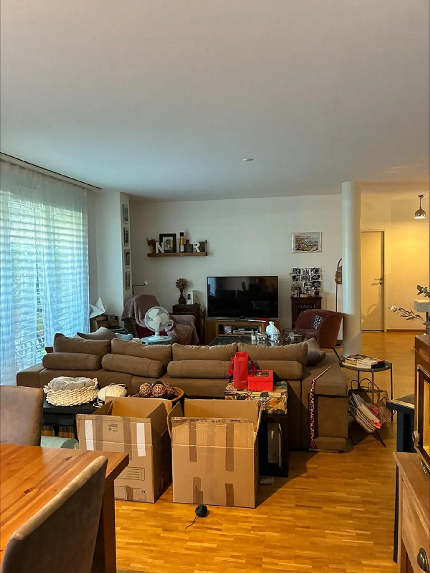 Appartement de 5 pièces situé proche de l'aéroport - Foto 2 von 6