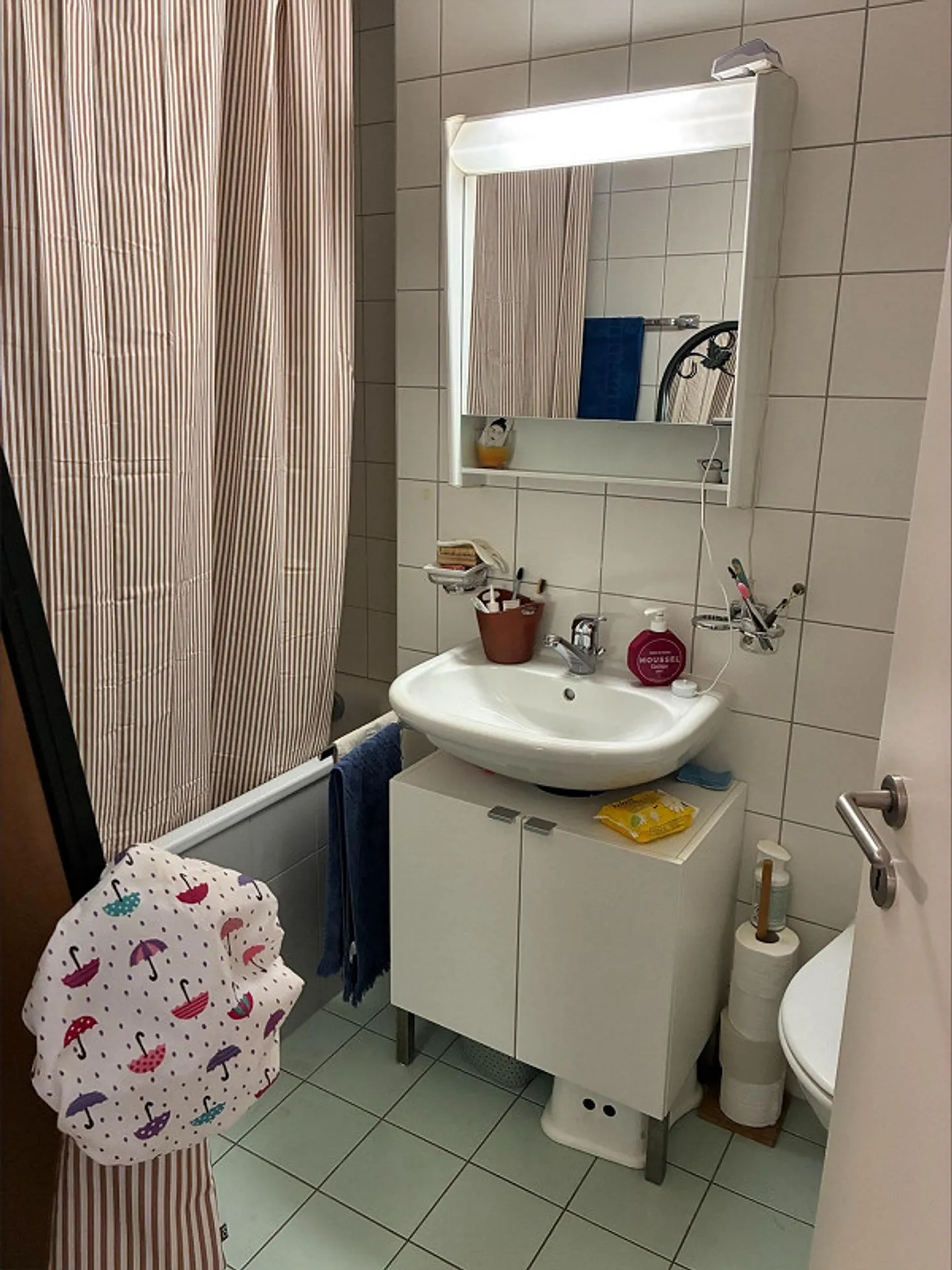 Appartement de 5 pièces situé proche de l'aéroport - Foto 3 von 6