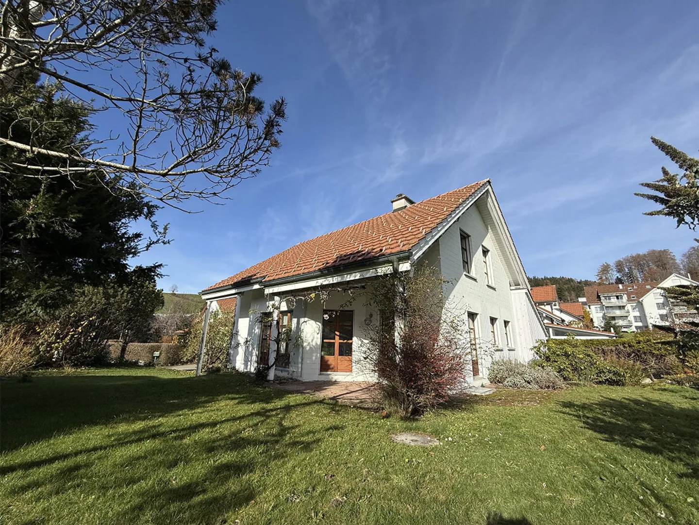 Charming single-family house in a quiet location with a view of greenery - Photo 3 of 21