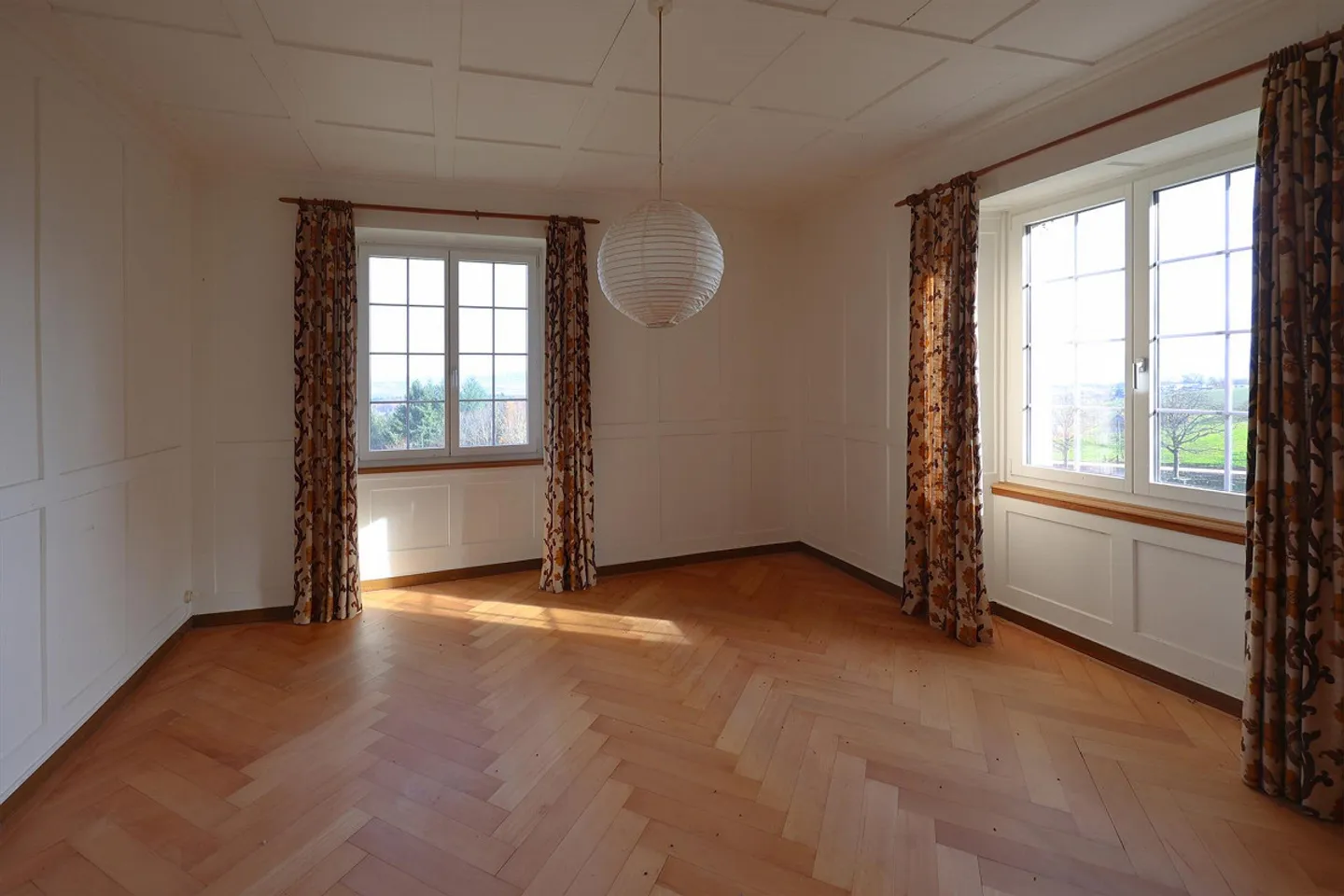 Charming 10-Room House in Idyllic Surroundings - Photo 7 of 13