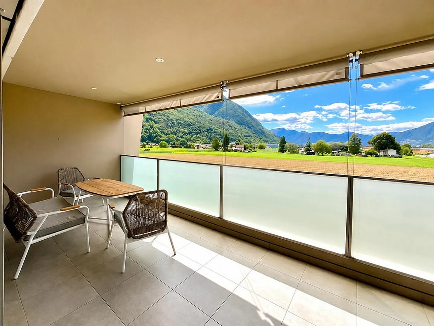 CONTONE - FOR SALE MODERN APARTMENT WITH LARGE TERRACE - Photo 2 of 9