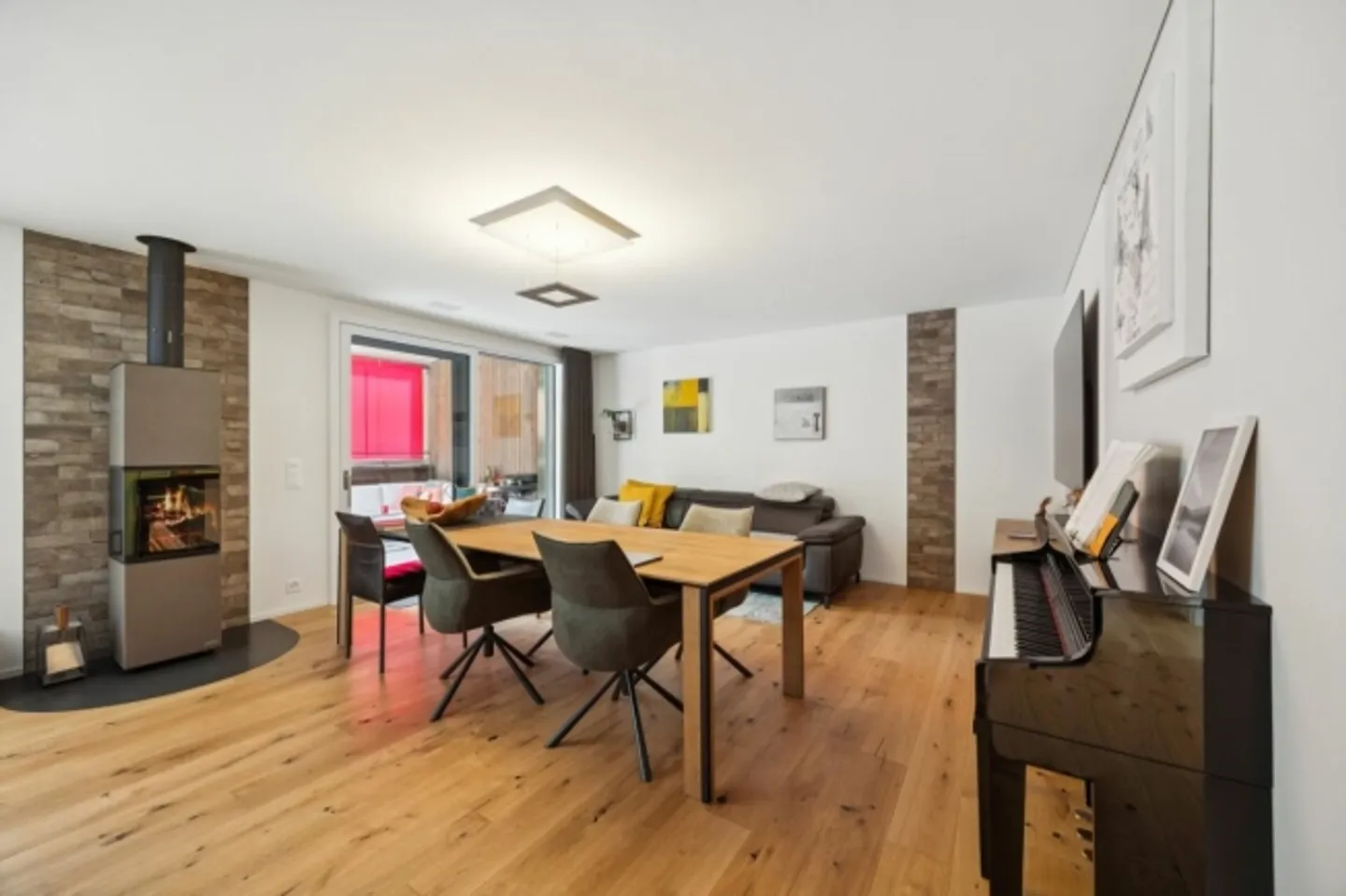 Attractive 3.5-room penthouse apartment - Photo 3 of 8