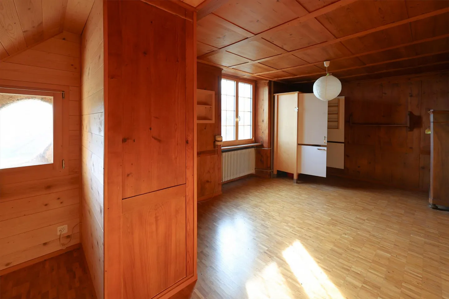 Charming 10-Room House in Idyllic Surroundings - Photo 11 of 13