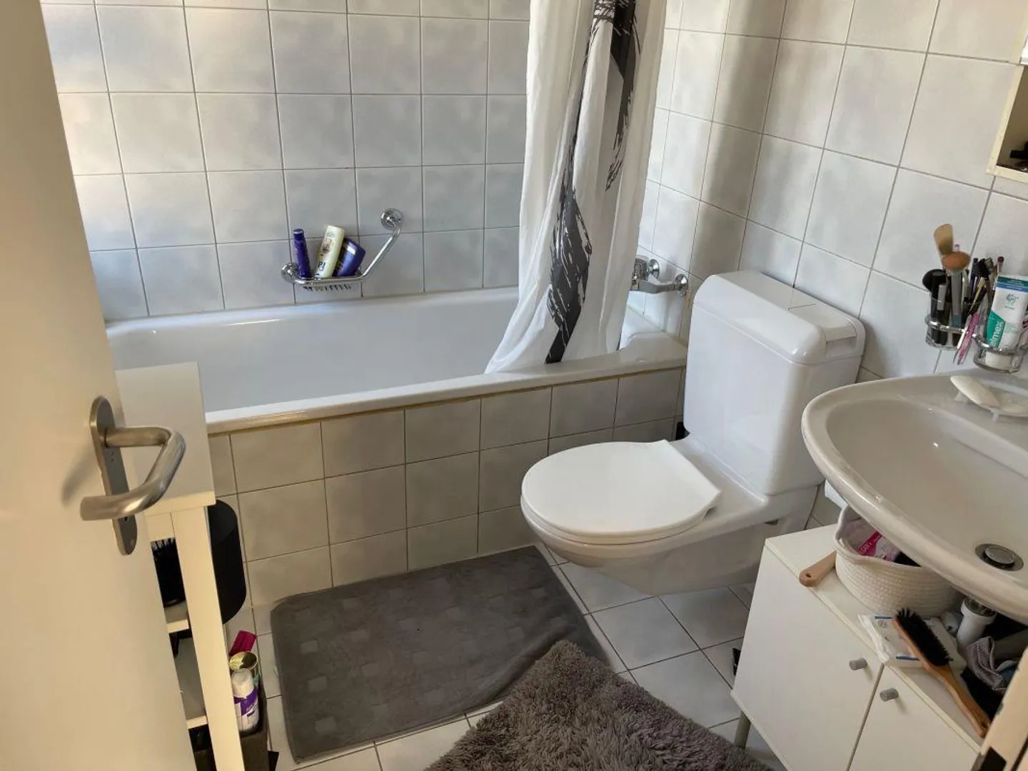 Charmante Wohnung in Mitten der Stadt Rapperswil sucht Sie! - Foto 5 von 7