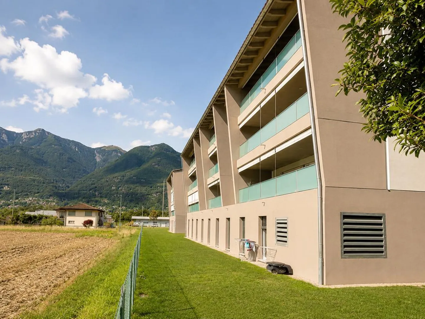 CONTONE - FOR SALE MODERN APARTMENT WITH LARGE TERRACE - Photo 7 of 9