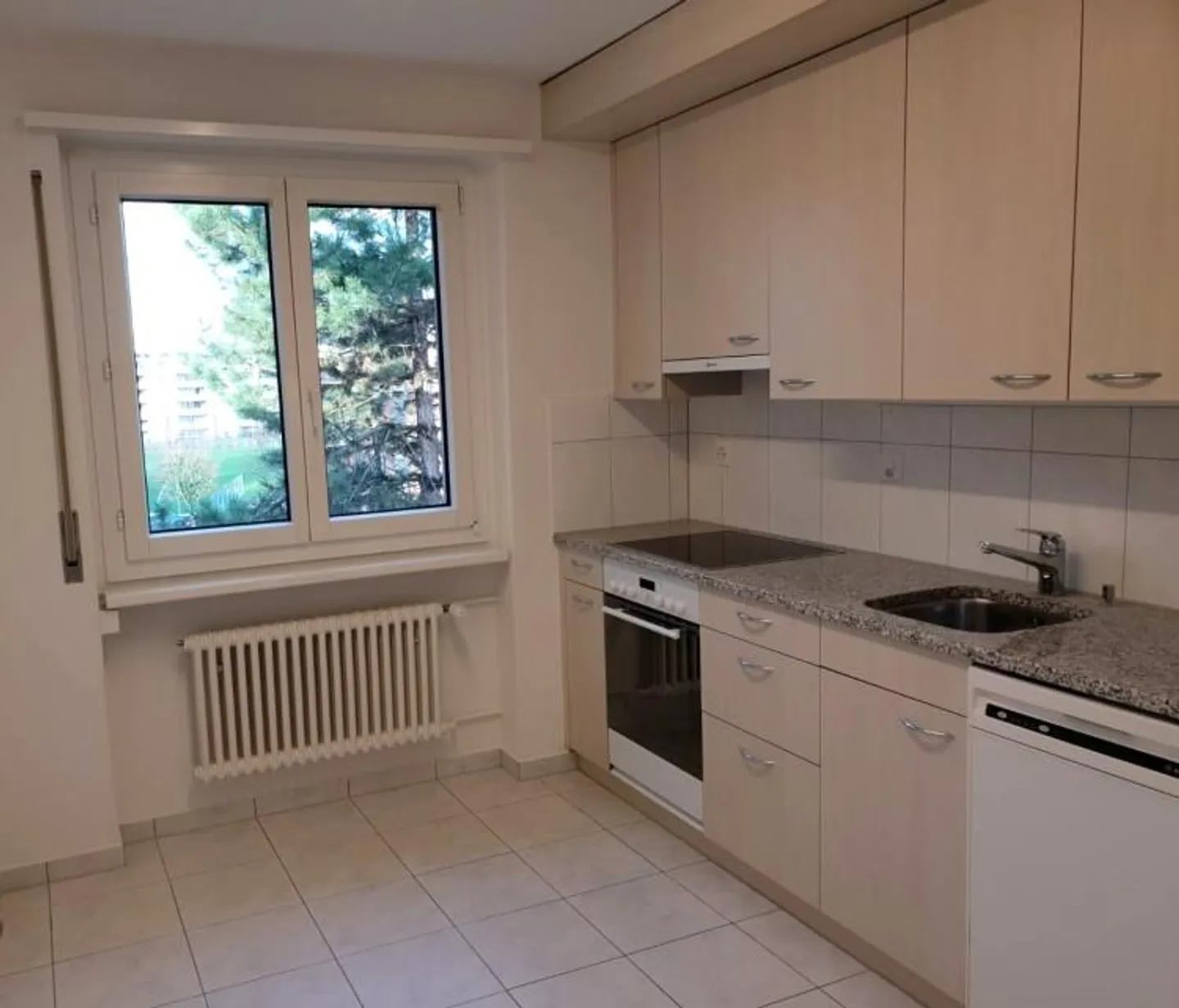 Luminoso appartamento di 3 stanze con balcone - Disponibile dal 1 febbraio 2026 - Foto 2 di 7