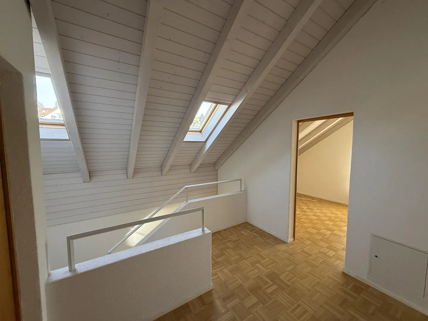 Charming single-family house in a quiet location with a view of greenery - Photo 9 of 21