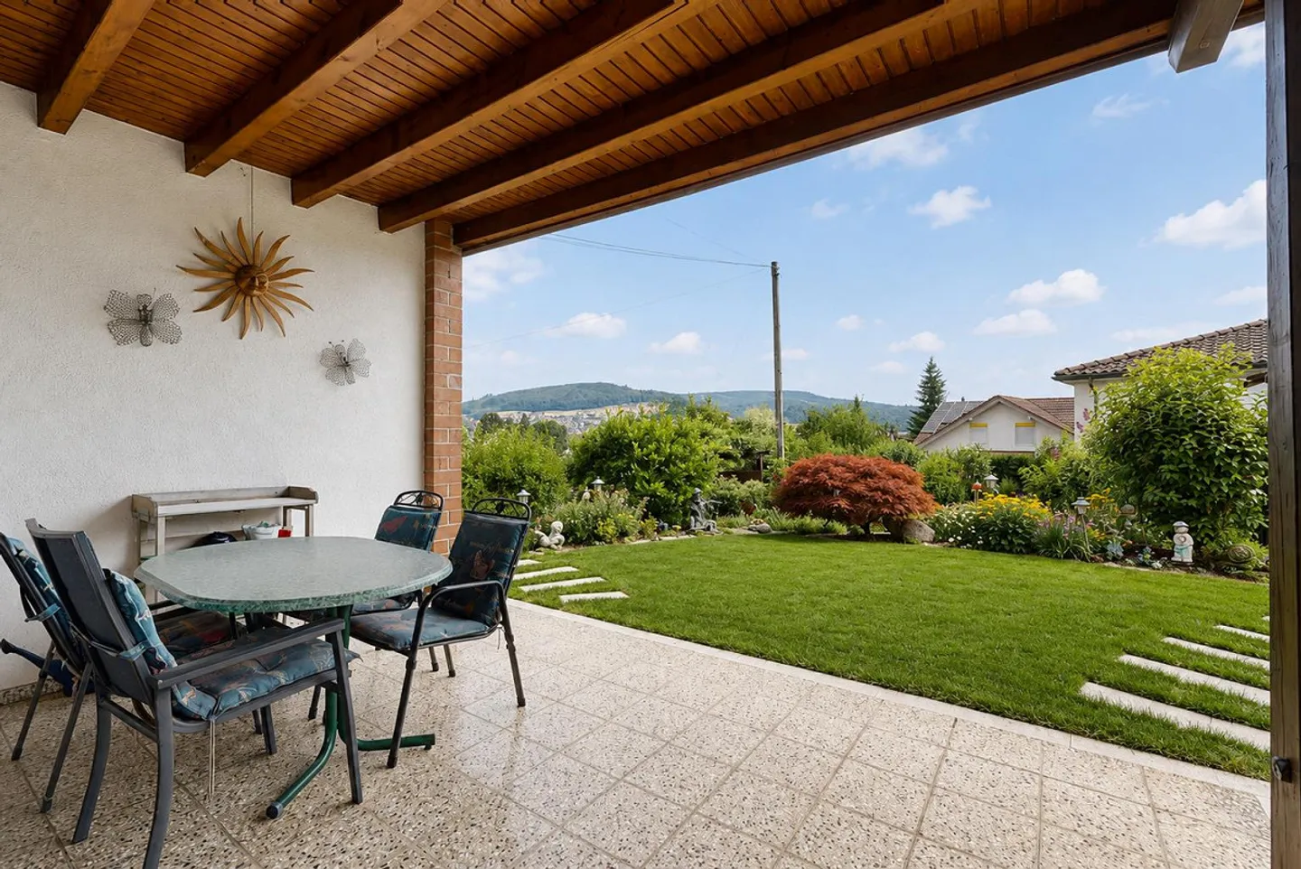 Maison familiale jumelée spacieuse de 6,5 pièces avec vue dégagée - Photo 8 sur 9