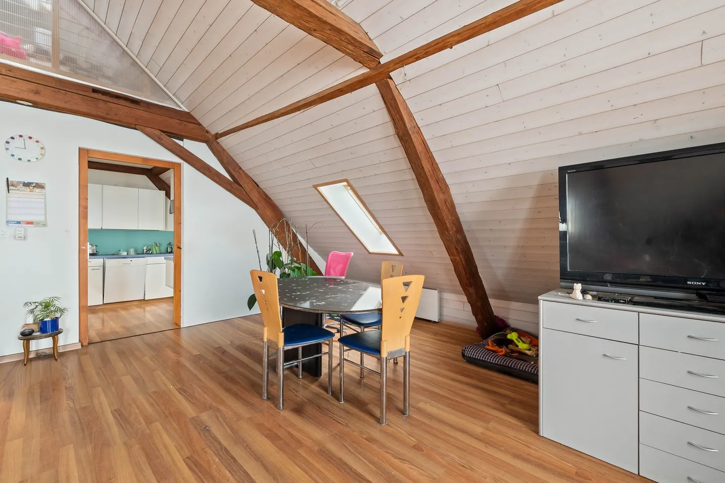 Farmhouse with four apartments in the hamlet zone - Photo 8 of 12