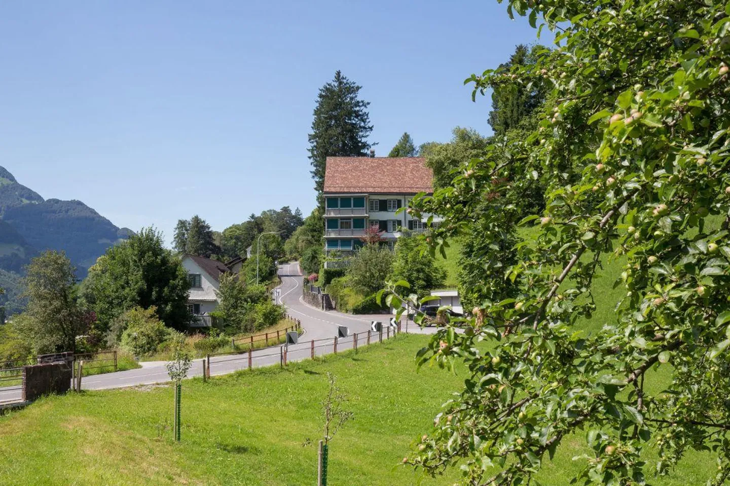 6.5-room maisonette apartment with garden - Photo 16 of 16