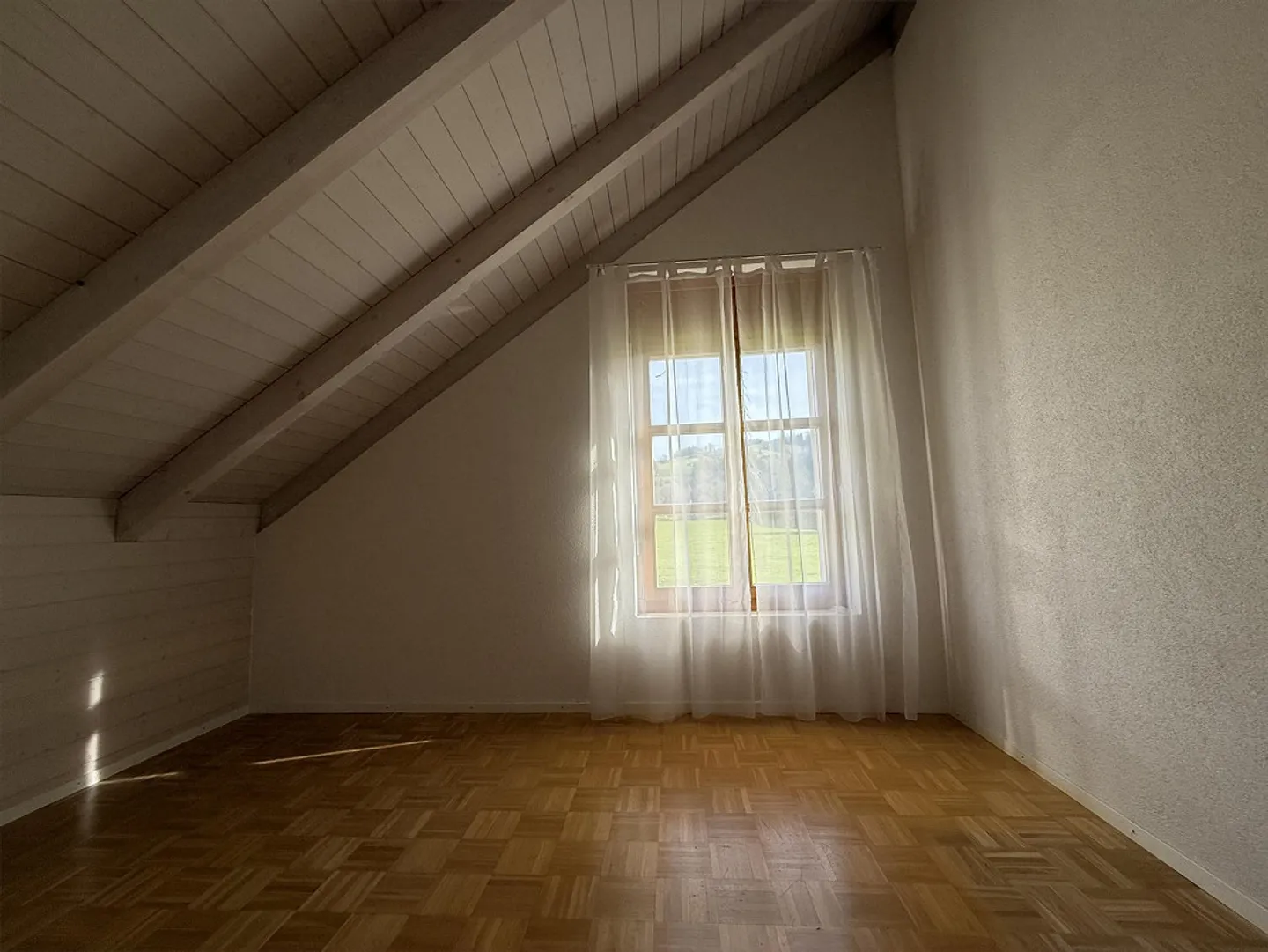 Charming single-family house in a quiet location with a view of greenery - Photo 13 of 21