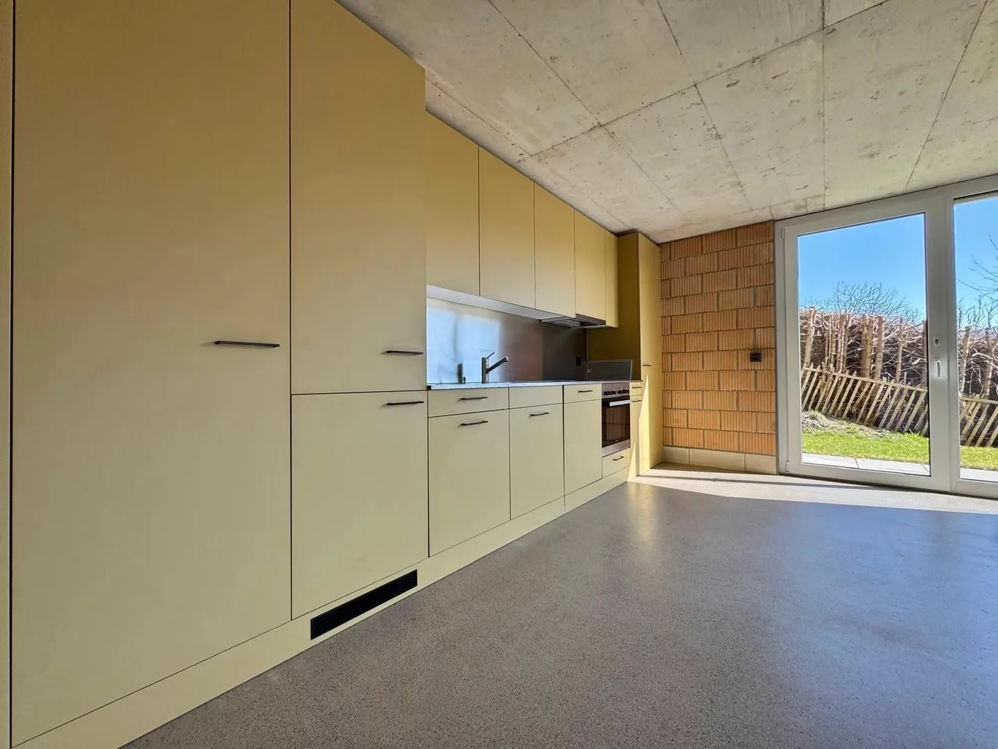 For rent: Superb apartment with 2.5 rooms of 63 m², bright, with elevator and no thresholds - Photo 2 of 12