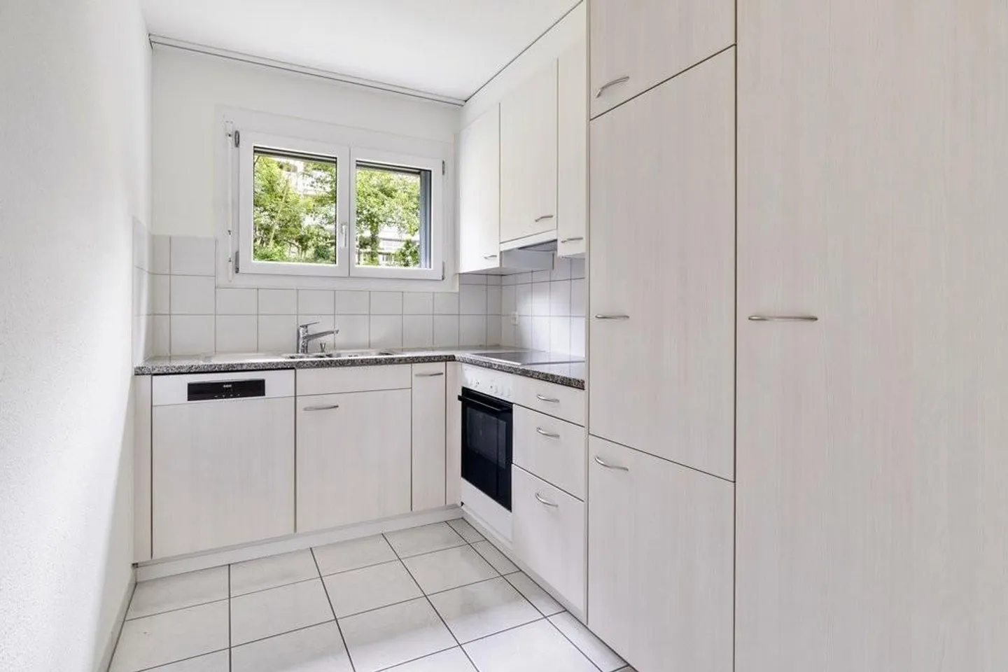 Familienhaus mit Blick ins Grüne - Foto 8 von 8