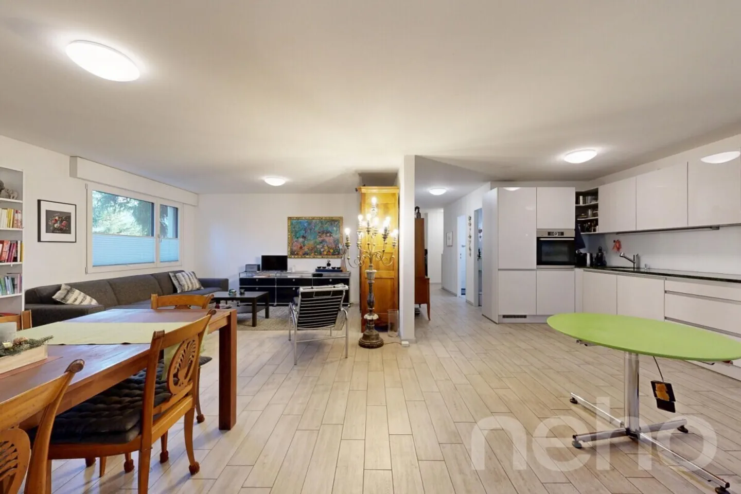 Appartement exceptionnel de 3,5 pièces avec jardin dans un emplacement calme - Photo 2 sur 12