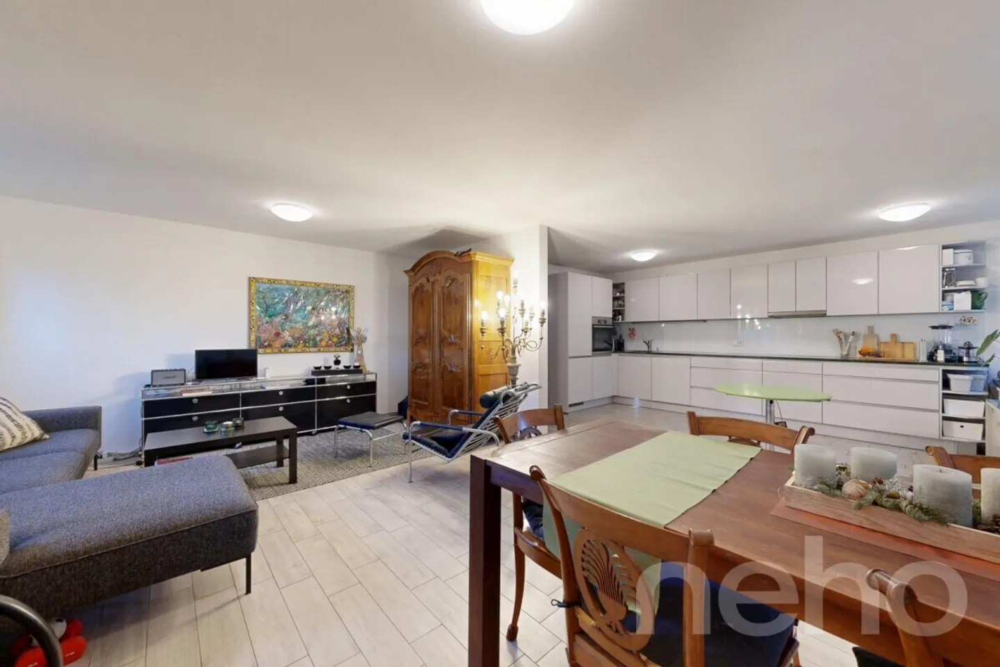 Appartement exceptionnel de 3,5 pièces avec jardin dans un emplacement calme - Photo 3 sur 12