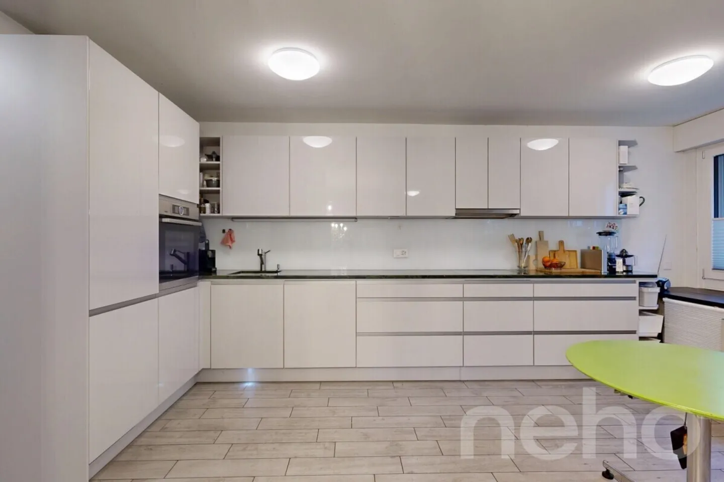 Appartement exceptionnel de 3,5 pièces avec jardin dans un emplacement calme - Photo 5 sur 12