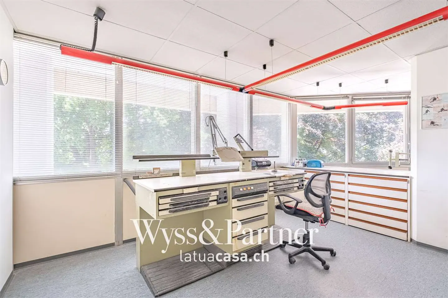 Locarno - praktisches und geräumiges Büro - Foto 6 von 9
