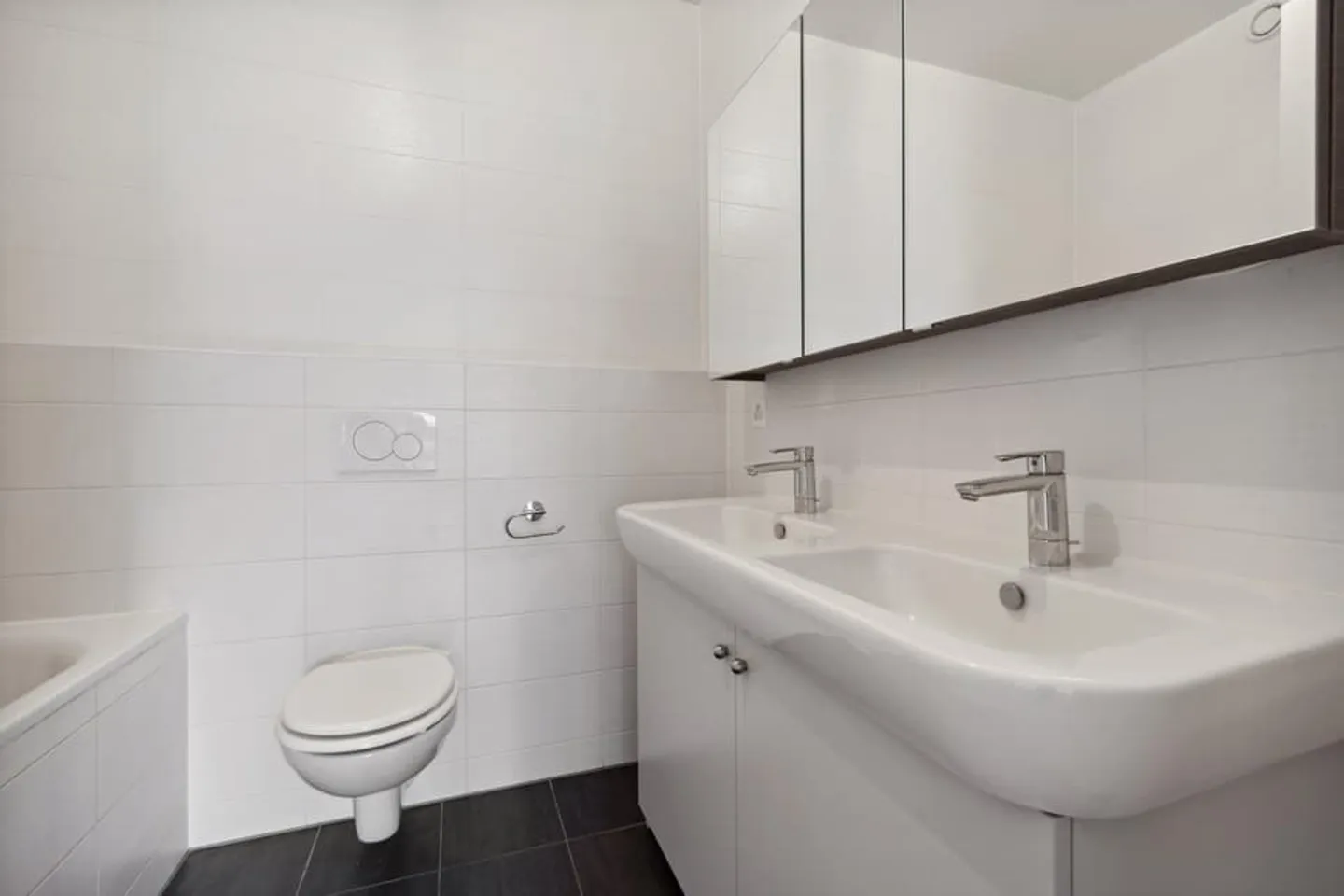 Luminoso appartamento di 6 stanze con grande terrazza - Foto 8 di 9