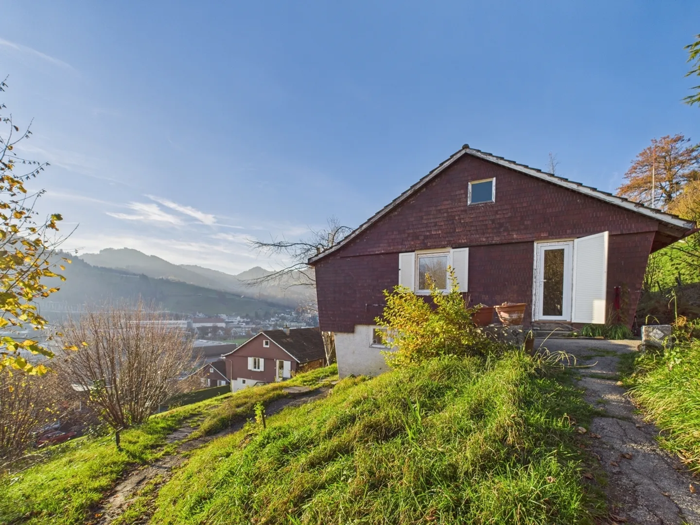 Attractive plot with two single-family houses in Wattwil 1130 m² - Photo 2 of 13