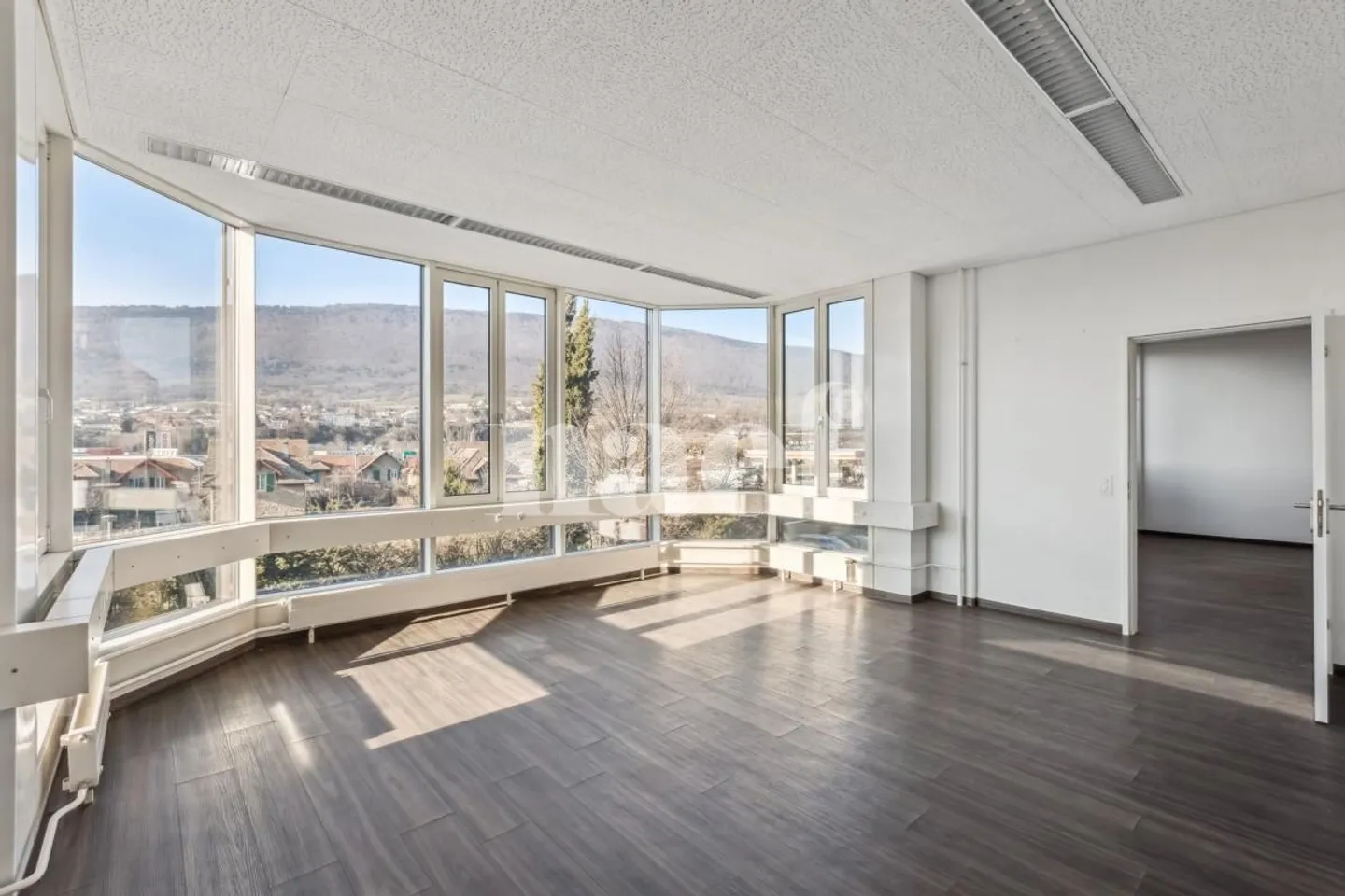 Nouvel espace commercial de 534 m2 disponible - Photo 2 sur 12