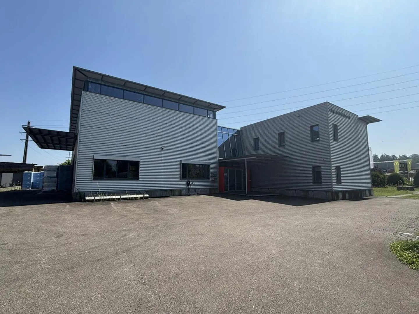 Magazzino, Logistica, Produzione & Spazi Ufficio - Foto 3 di 13