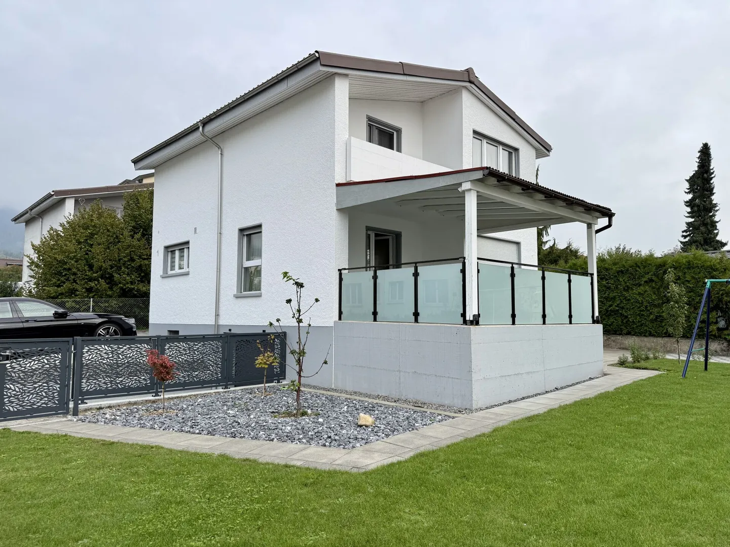 Trasferirsi e prosperare - casa unifamiliare ristrutturata con giardino in un quartiere tranquillo - Foto 1 di 26