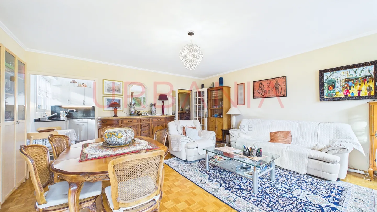 Wunderschöne 5-Zimmer-Wohnung von 112 m² mit Balkon und Garage - Foto 2 von 8