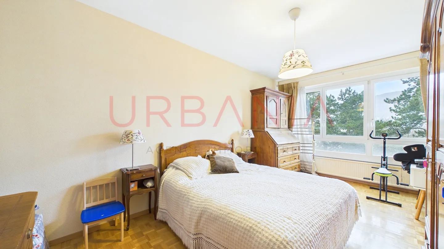 Wunderschöne 5-Zimmer-Wohnung von 112 m² mit Balkon und Garage - Foto 3 von 8