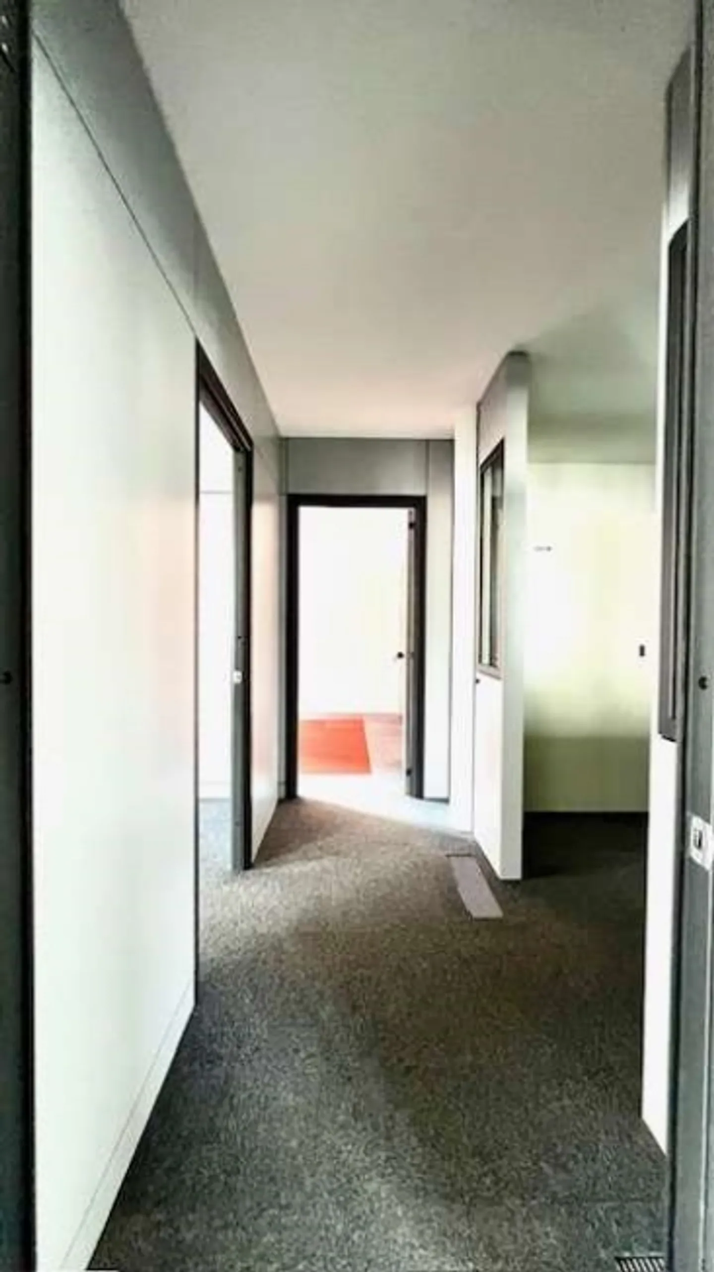 Office of the University of Lugano - Photo 13 of 20