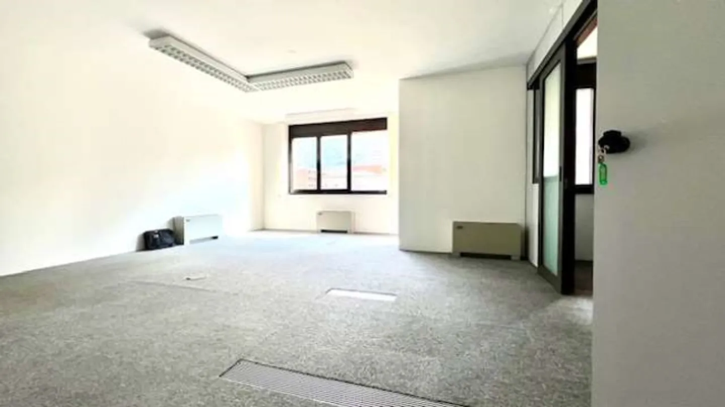 Office of the University of Lugano - Photo 17 of 20