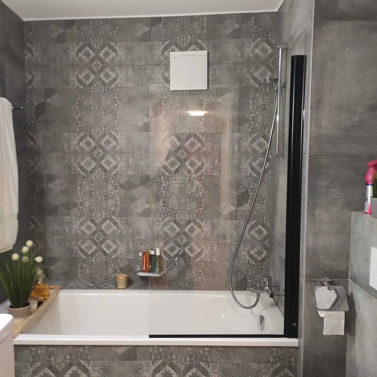 Bel appartement de 3,5 pièces récemment rénové à Neyruz. - Foto 7 von 12