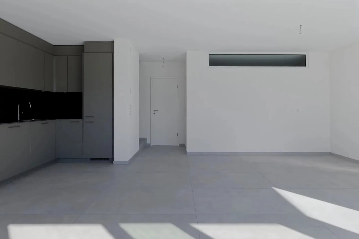 Appartamento moderno luminoso e confortevole - Foto 4 di 14