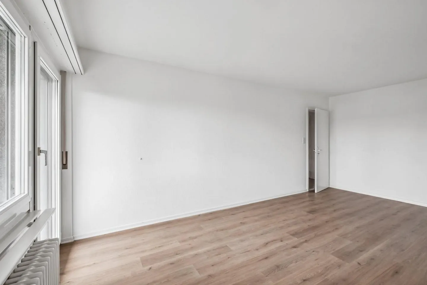 2 Room Apartment - Photo 6 of 10