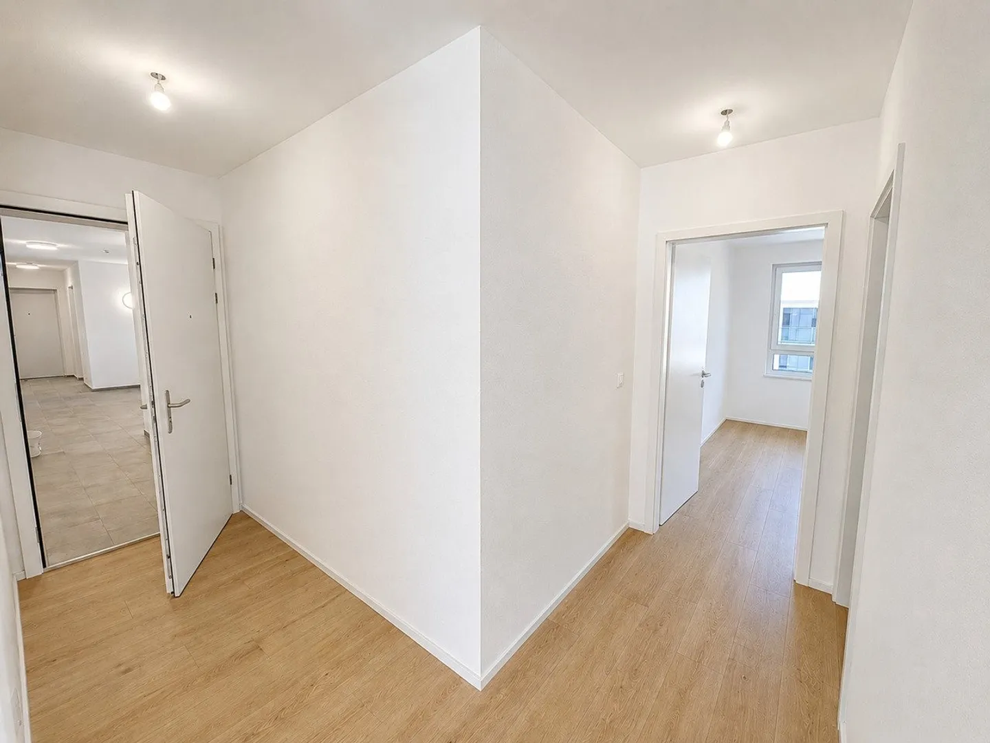 Appartement Charmant avec Balcon - Photo 5 sur 13