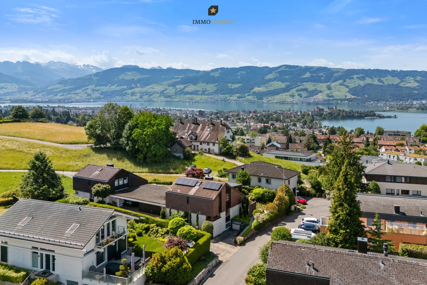 Familienhaus mit Seeblick - Foto 1 von 8