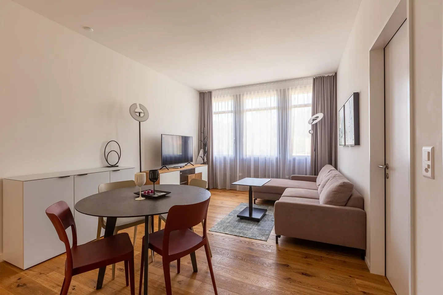 Appartement meublé de 2,5 pièces avec service - Gümligen près de Berne - Photo 1 sur 9