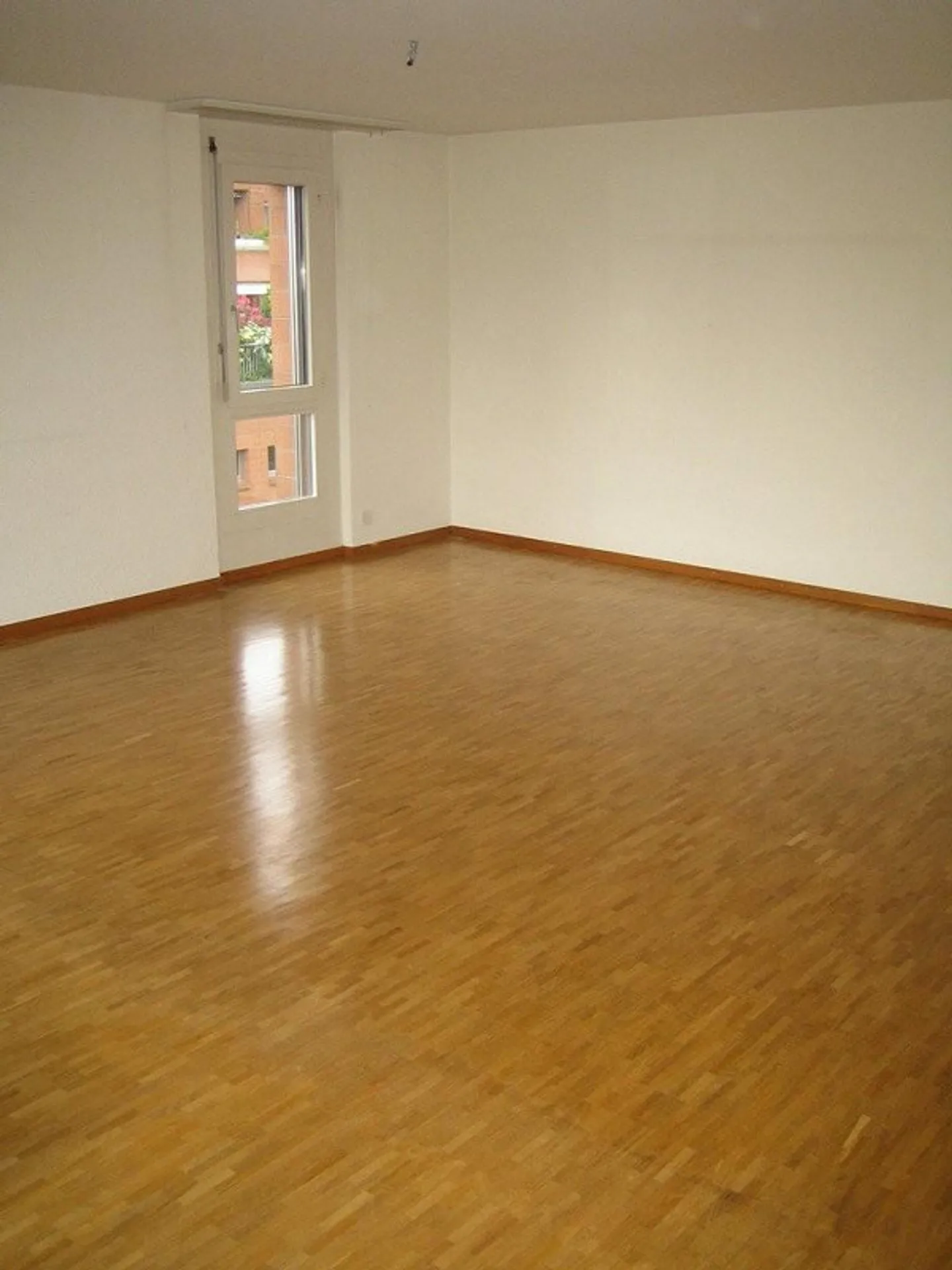 "Ziegelei-Märit": belle et spacieuse appartement de 4.5 pièces au 3ème étage - Photo 5 sur 11