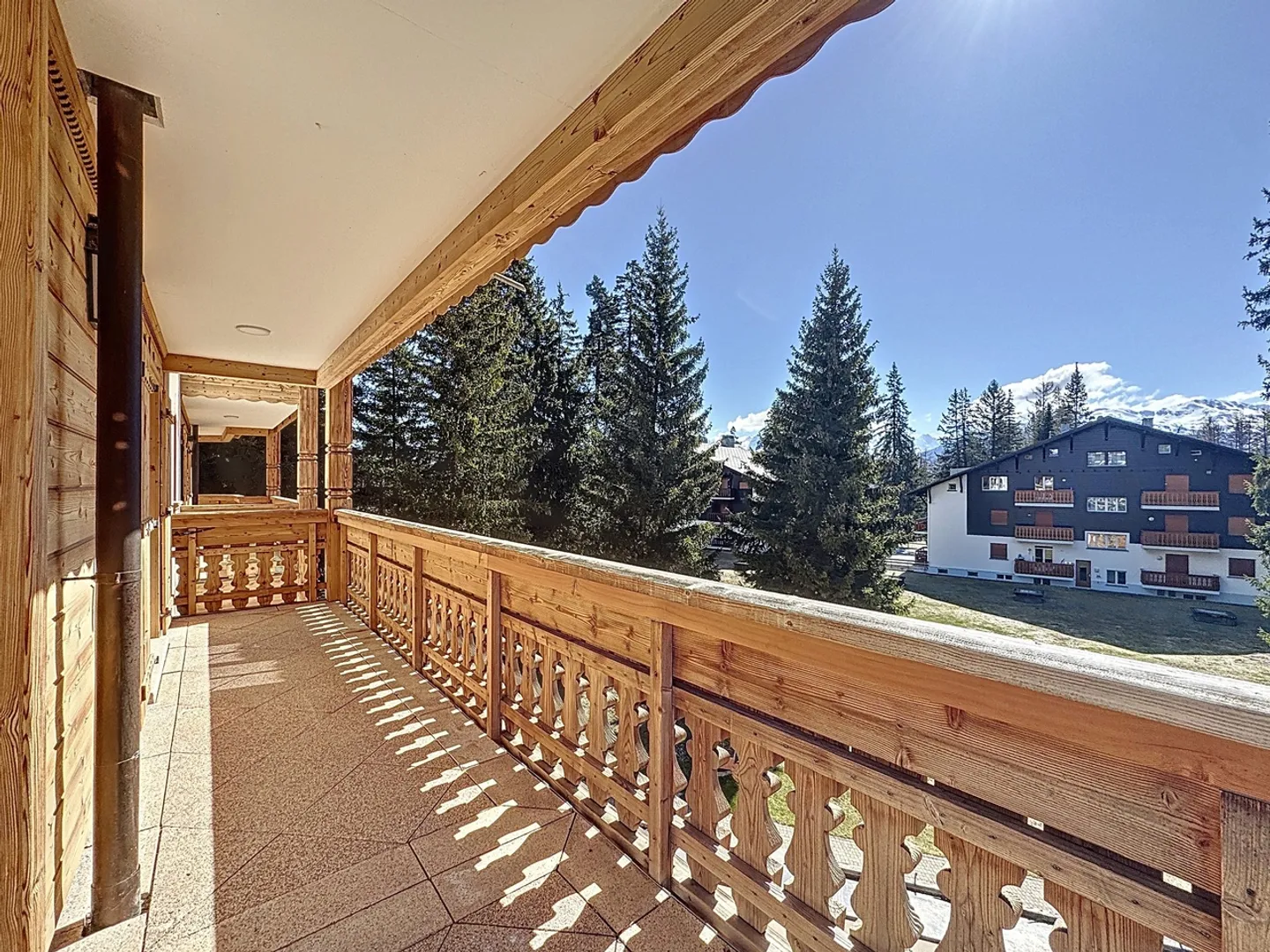 Luxury Apartment in Crans-Montana - Photo 10 of 18