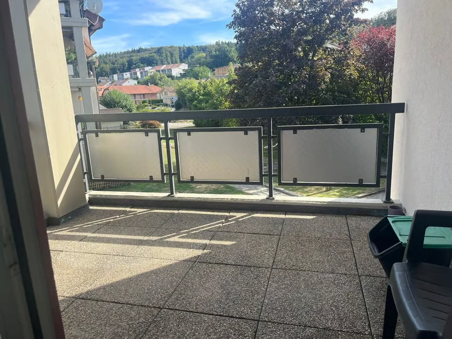 COURTEPIN 2.5 ROOMS OF 61.4M², COVERED BALCONY, UNDERGROUND PARKING, CELLAR - Photo 3 of 8