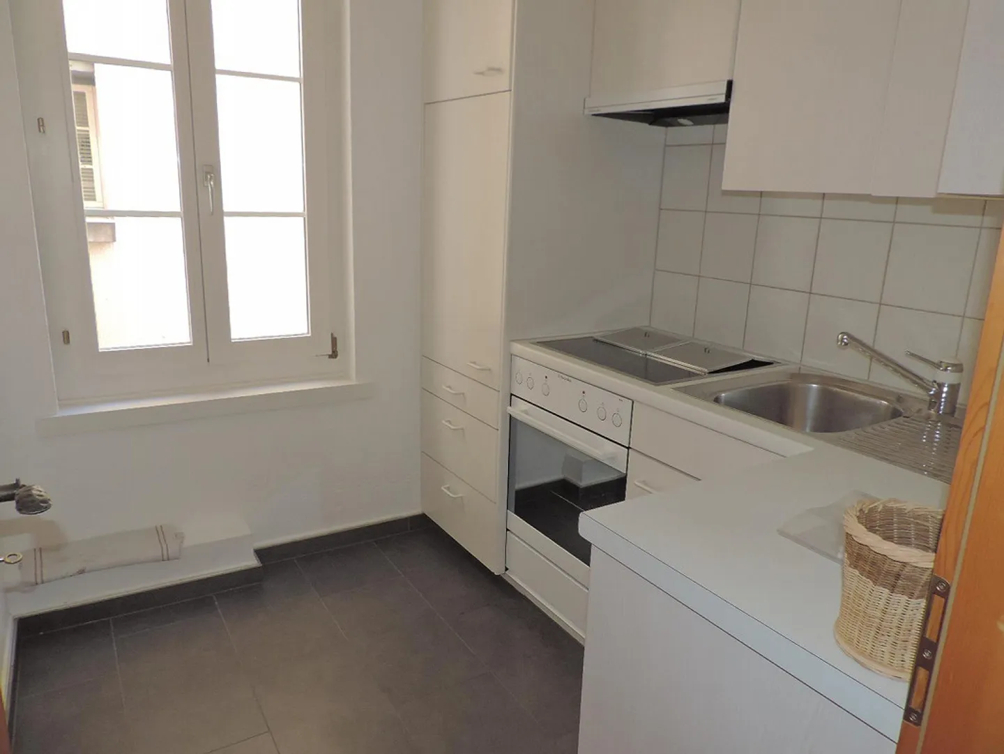 Charmante 2.5 Zimmerwohnung - Foto 2 von 7