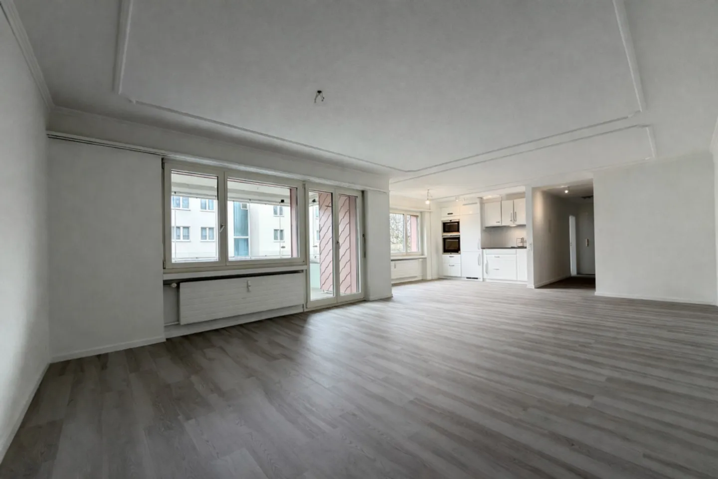 FELICITÀ FAMILIARE CON AMPIO SPAZIO E UFFICIO - Foto 1 di 13