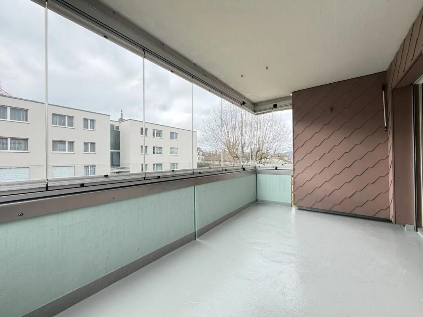 FELICITÀ FAMILIARE CON AMPIO SPAZIO E UFFICIO - Foto 3 di 13