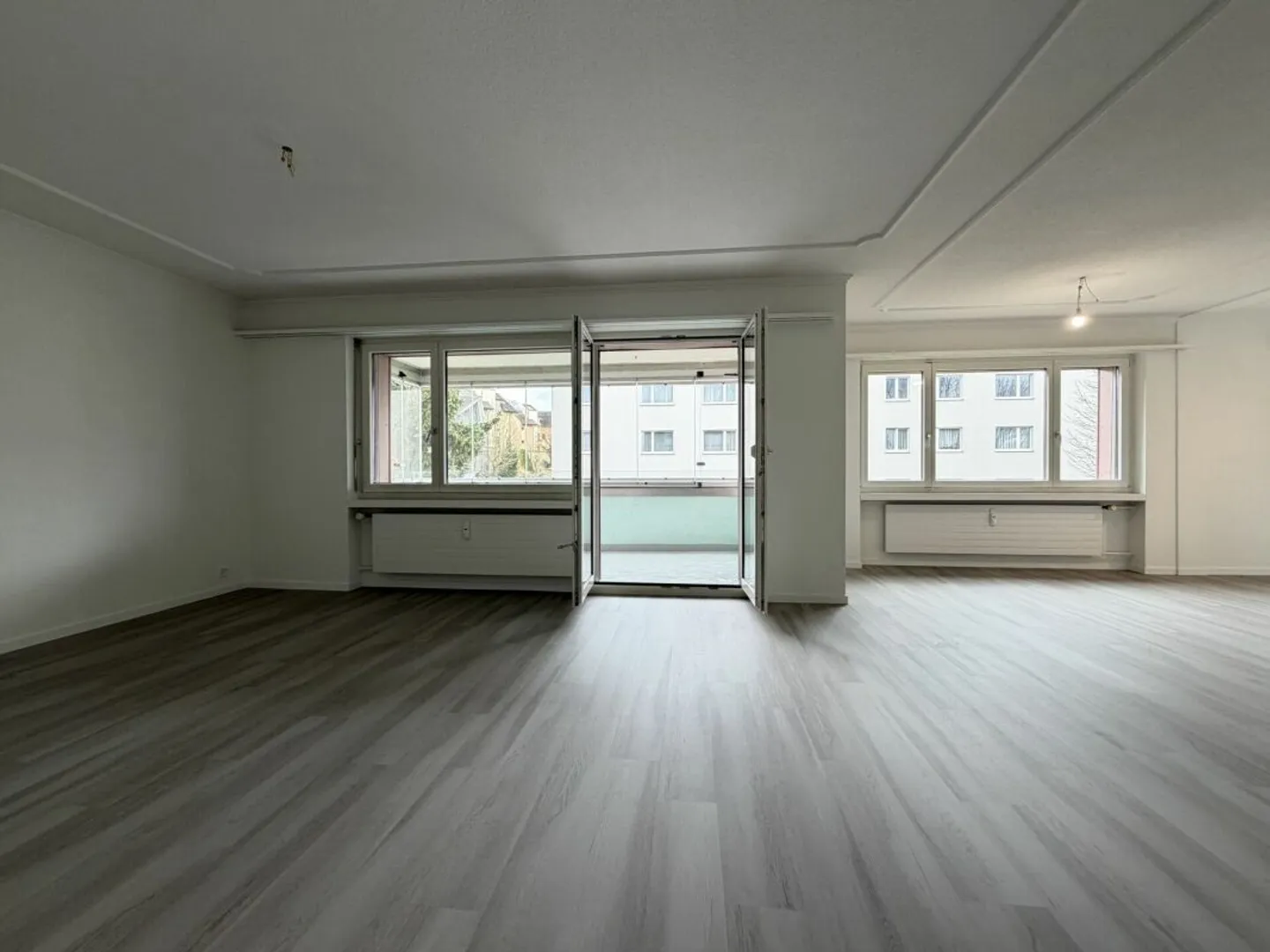 FELICITÀ FAMILIARE CON AMPIO SPAZIO E UFFICIO - Foto 4 di 13