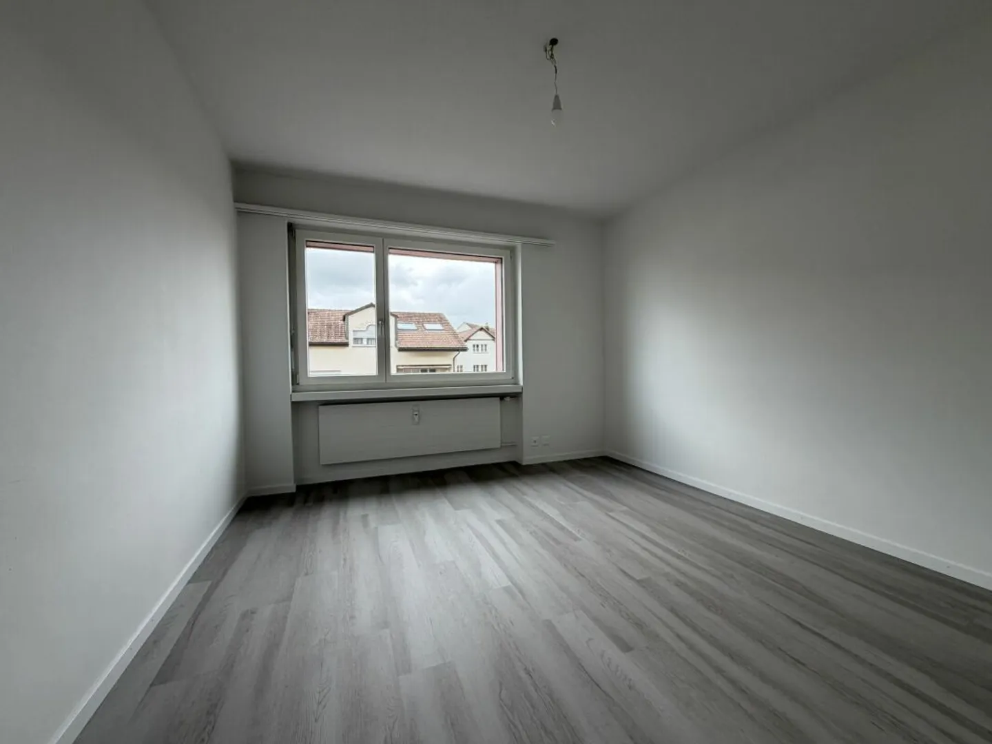 FELICITÀ FAMILIARE CON AMPIO SPAZIO E UFFICIO - Foto 9 di 13