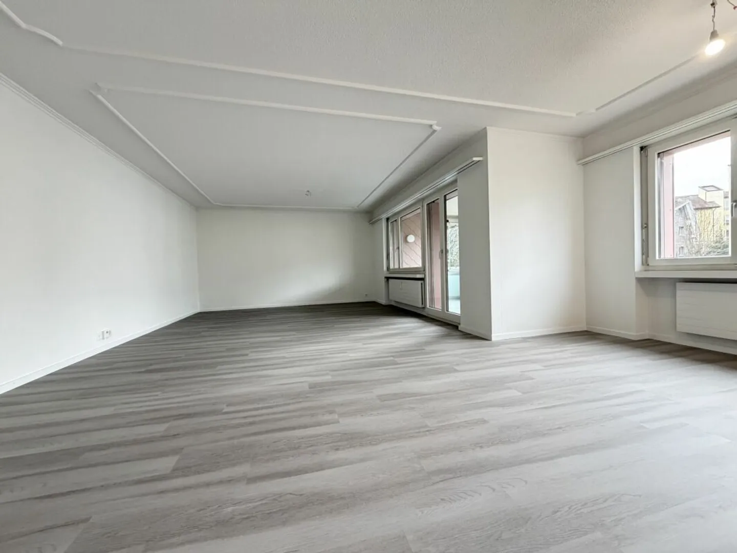 FELICITÀ FAMILIARE CON AMPIO SPAZIO E UFFICIO - Foto 8 di 13