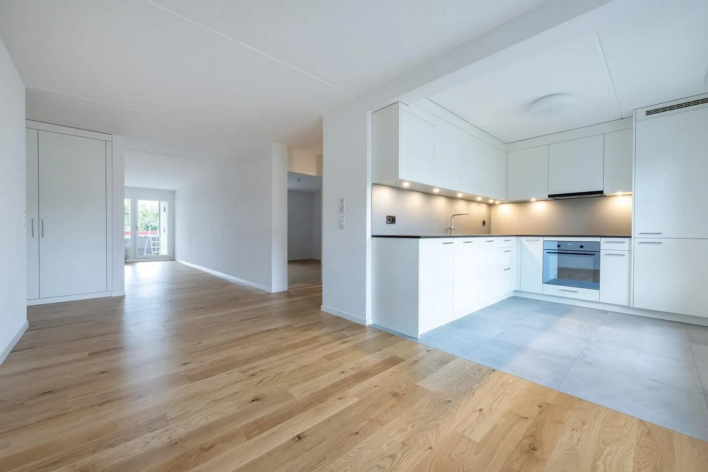 Annuncio - Appartamenti in affitto completamente ristrutturati a Moosseedorf - Foto 1 di 3