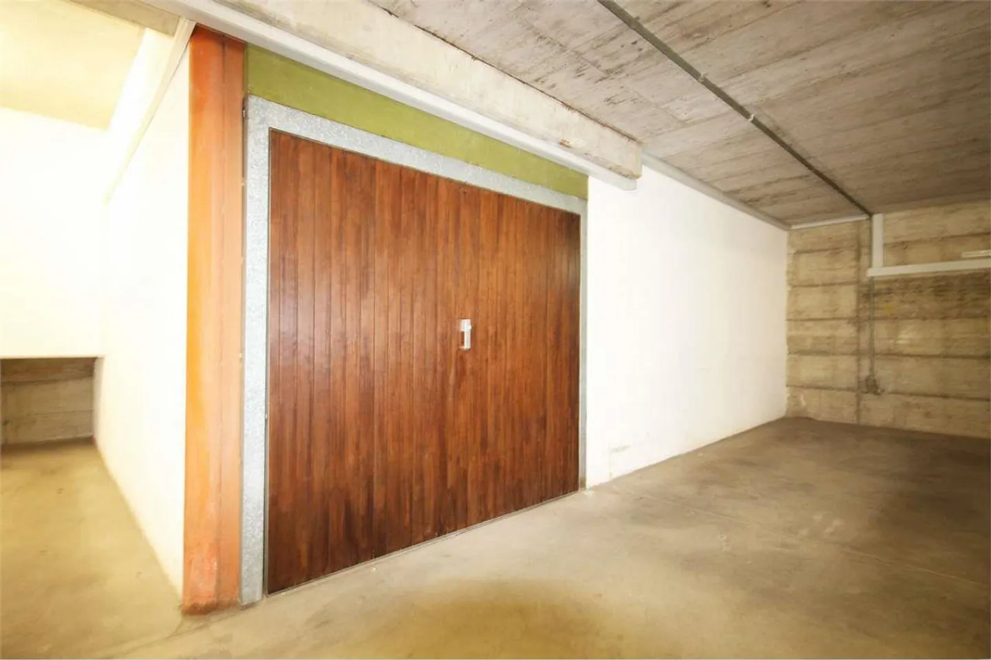 Geräumige 3,5 Zimmer mit offener Aussicht und Parkplätzen - Foto 9 von 9