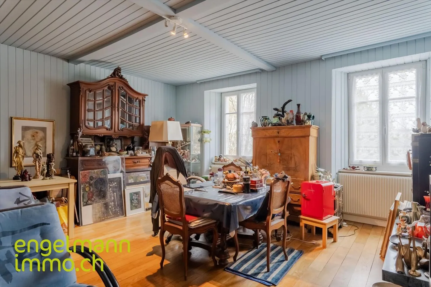 Village house with 6.5-room apartment, shop and annexes - Photo 7 of 13